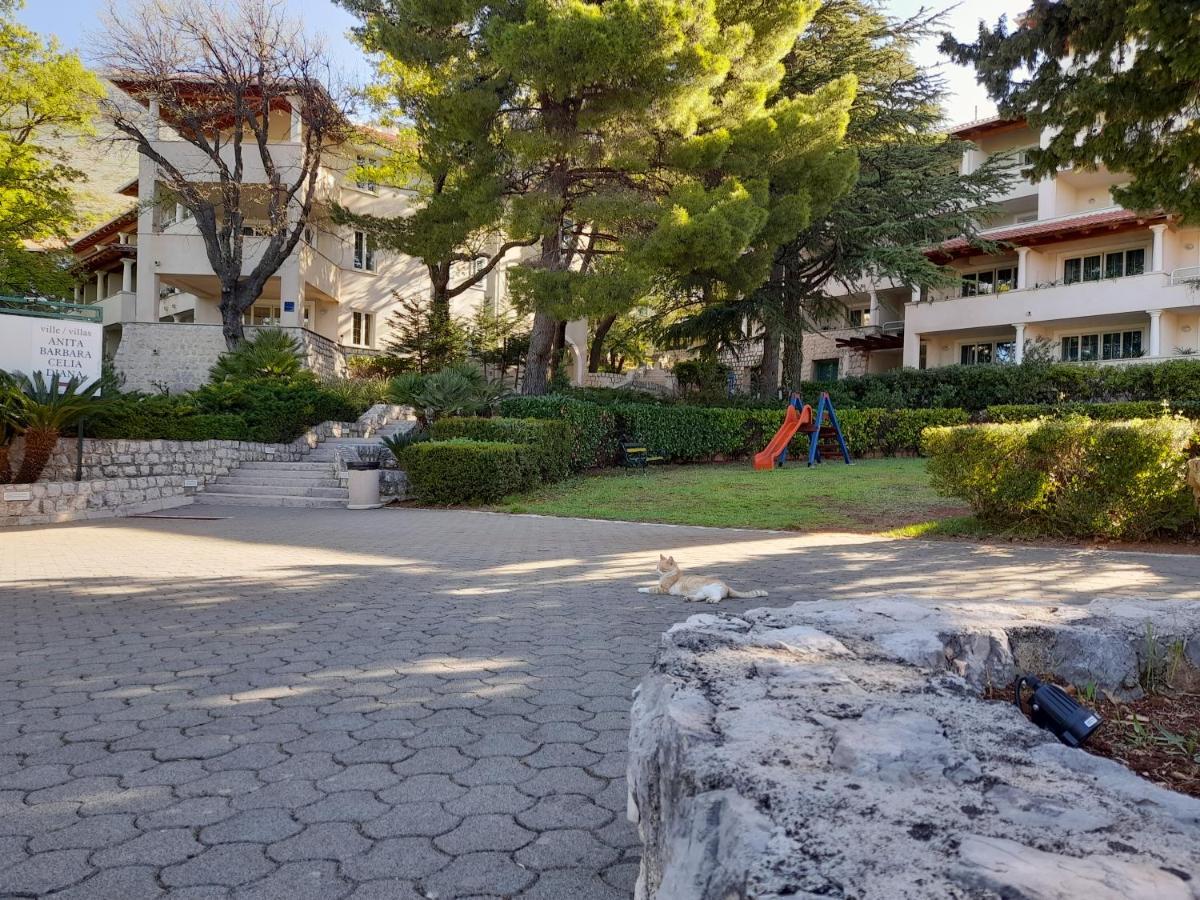 Aparthotel Plat Mlini Luaran gambar