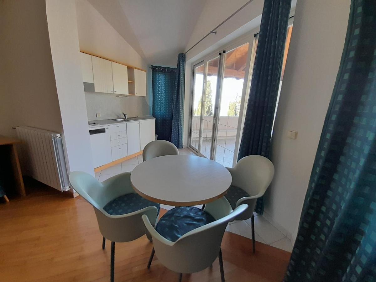 Aparthotel Plat Mlini Luaran gambar