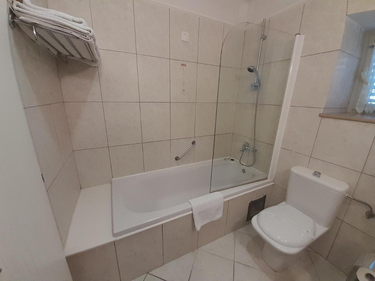 Aparthotel Plat Mlini Luaran gambar